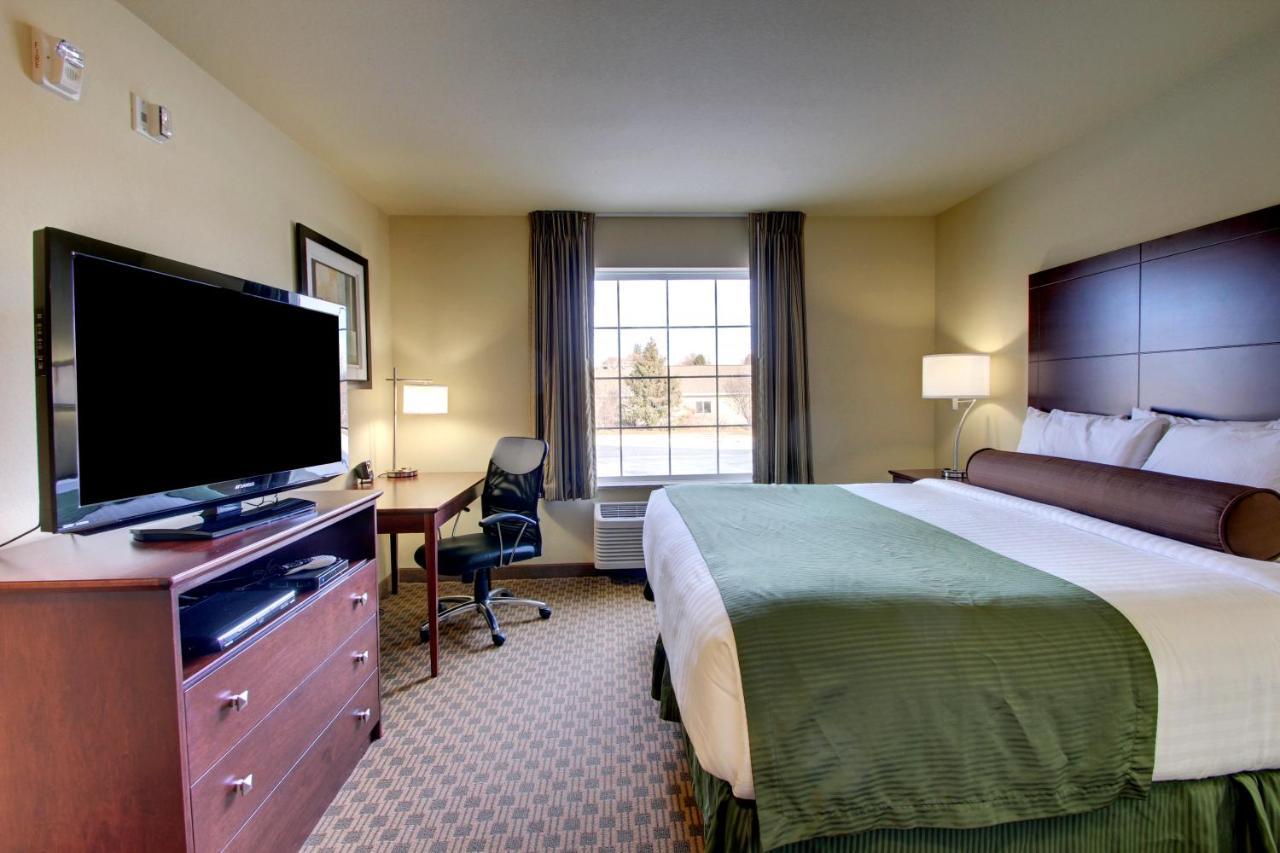 Stanton Inn And Suites Екстериор снимка